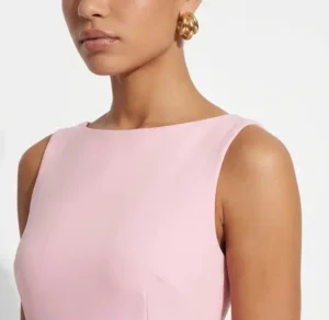 Boat Neckline Bateau Neckline