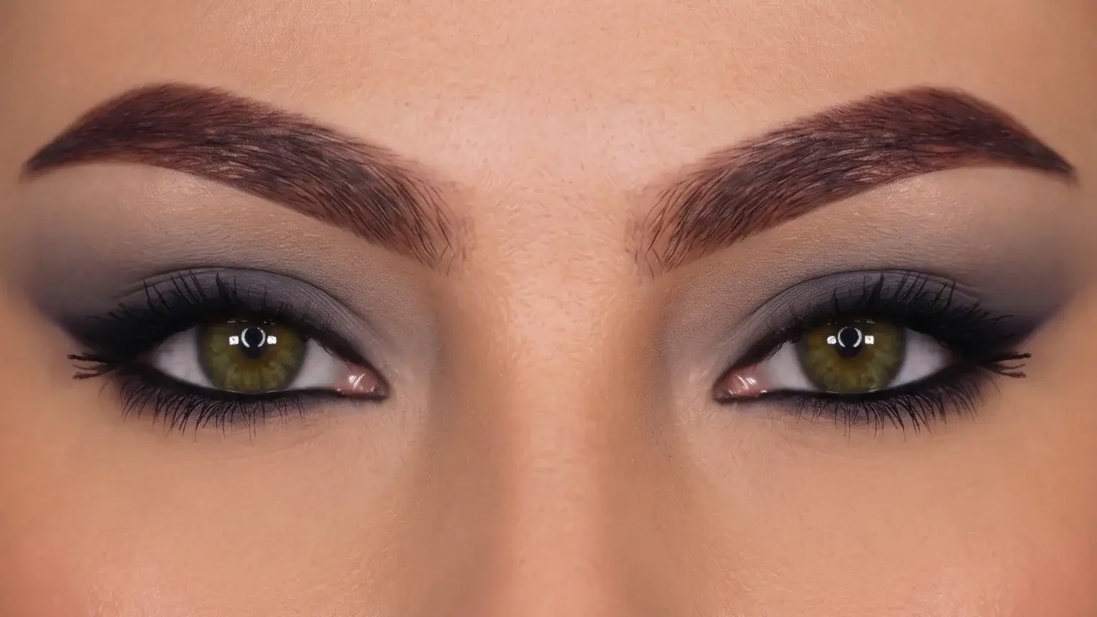 Charcoal Eyeshadow with green eyes
