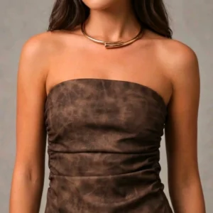 strapless neckline